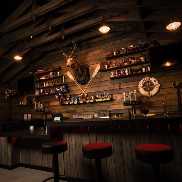 7Slashers_Cabin-Bar